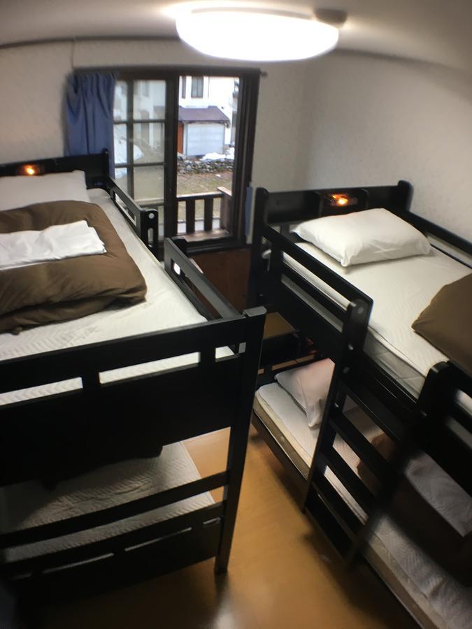Mt Hakuba Backpackers Hostel Bagian luar foto