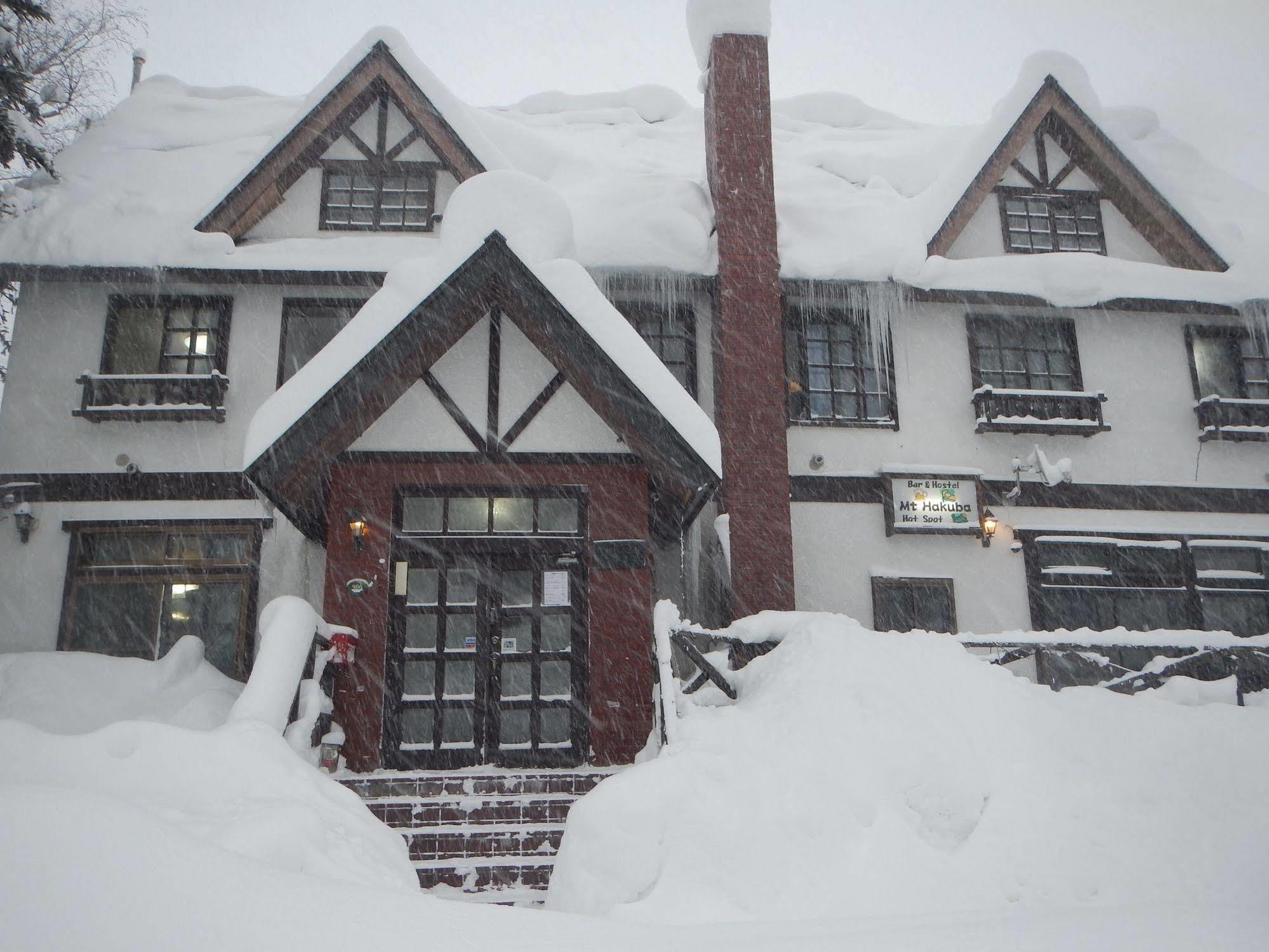 Mt Hakuba Backpackers Hostel Bagian luar foto