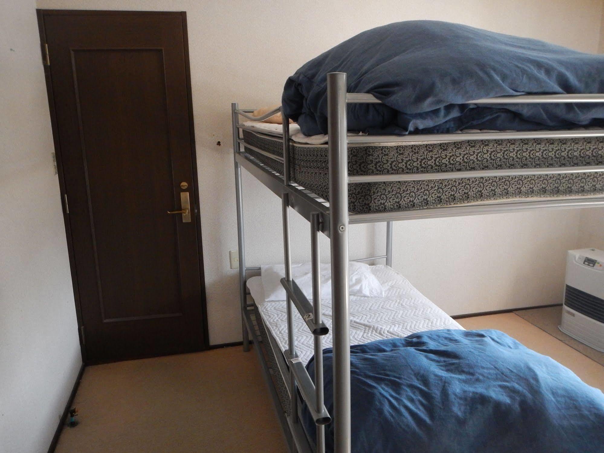 Mt Hakuba Backpackers Hostel Bagian luar foto