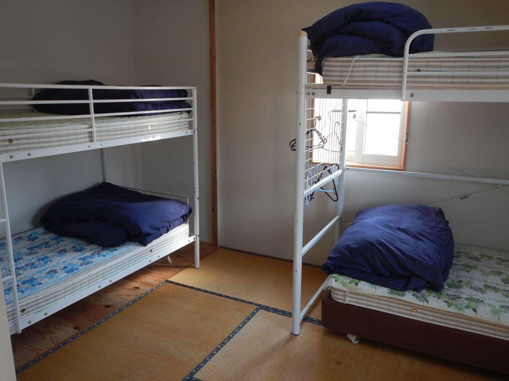 Mt Hakuba Backpackers Hostel Bagian luar foto